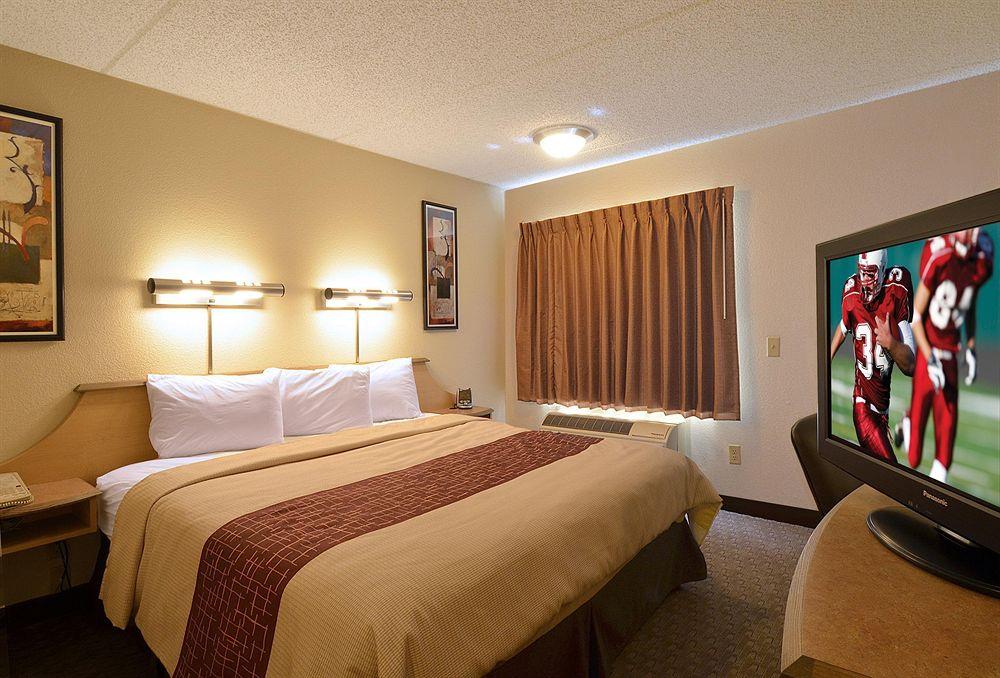 Red Roof Inn Indianapolis North - College Park Eksteriør bilde